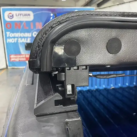 Soft Roll Up Tonneau Cover For Toyota